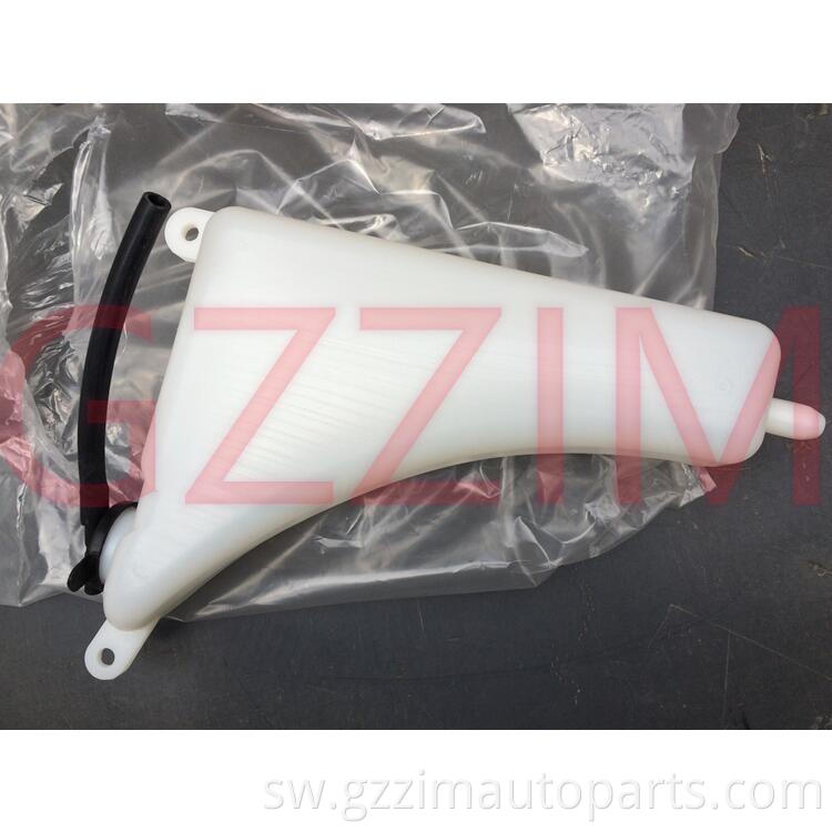 Sehemu za Auto Maji Tank Sehemu za Auto Wiper tank ya maji ya maji kwa Hilux 2006 - 2012